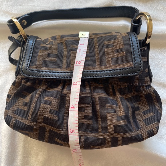 Mini Fendi bag - Picture 10 of 13